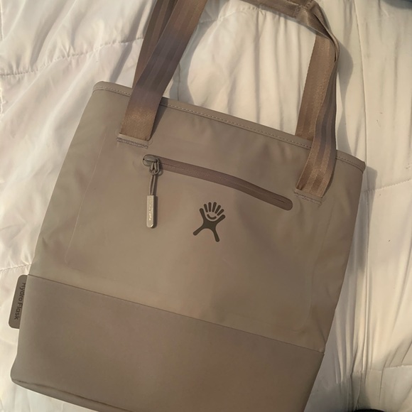 hydro flask lunch tote